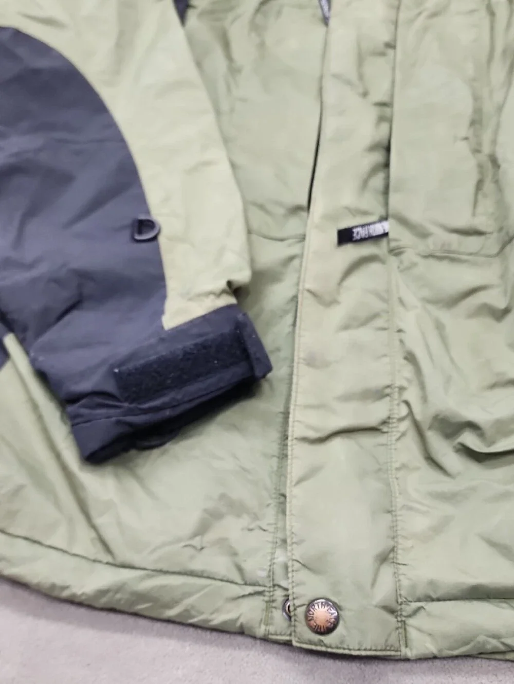 Vtg The North Face Gore-Tex Mountain Light Jacket
